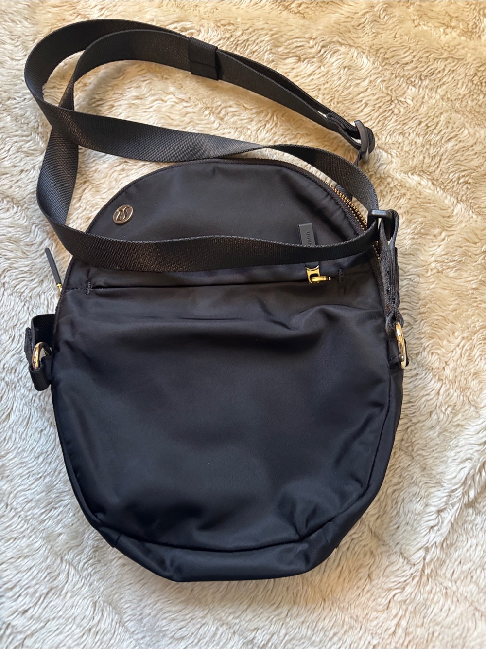 lululemon athletica Black Crossbody Sling with Gold Accents - Picture 8 of 9